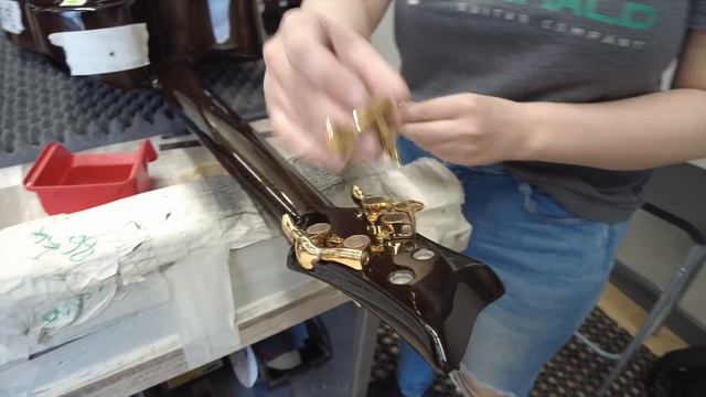 IRELAND'S BIGGEST GUITAR FACTORY - Emerald Guitars смотреть онлайн