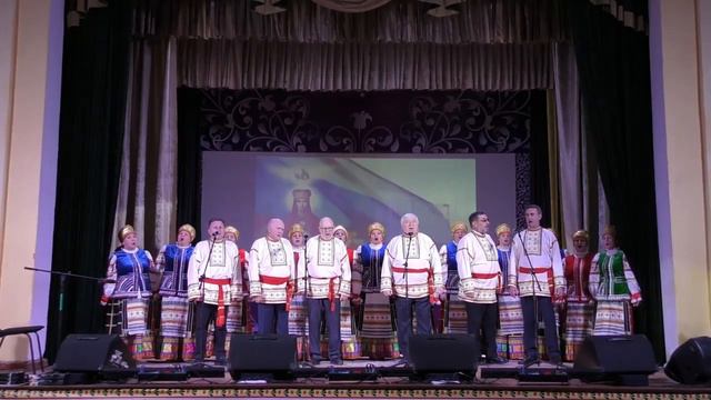 Муз.Ю.Воронищева, сл.А.Расторгуева "ПОКА ПЛАЧЕТ БОГОРОДИЦА" исп.Народный хор Добровского МДК смотреть онлайн