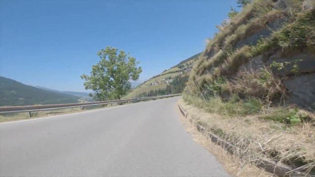 CROSSING THE ALPS ON A ROADBIKE | BRENNER PASS смотреть онлайн