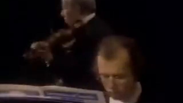 Nathan Milstein Introduction and Tarantella Sarasate смотреть онлайн