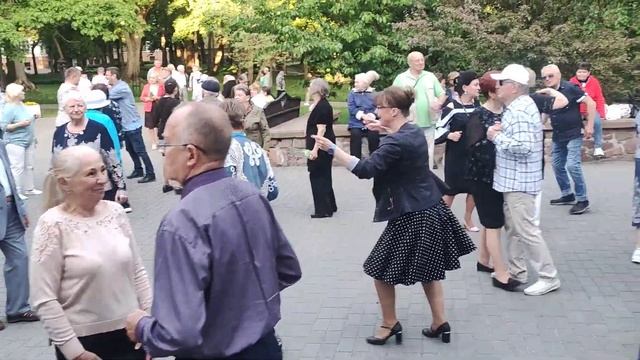 Это всё любовь.......20.05.23 Гомель парк Луначарского ? смотреть онлайн