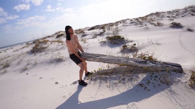 Stranded On An Island With ONLY Duct Tape смотреть онлайн