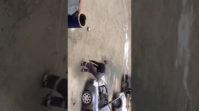 Взорвали подушку безопастности от приоры