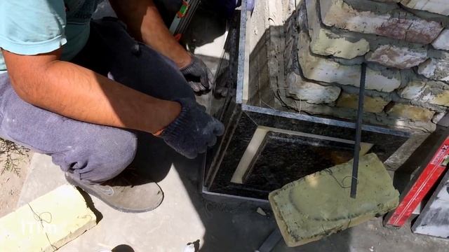 Сухая сборка цоколя из гранита. смотреть онлайн