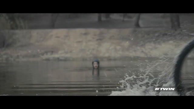 B'TWIN Rockrider 340 Mountain Bike смотреть онлайн