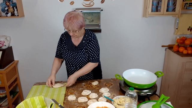 Пирожки с картошкой и капустой вкусно и быстро / Peroschki lecker und schnell смотреть онлайн