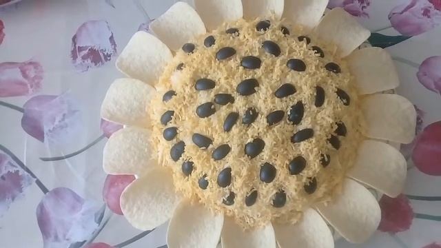 Салат подсолнух новый лучший способ.Салат на новый год. смотреть онлайн