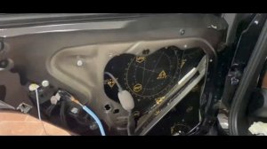 ШУМКА BMW X5 GO5. КАК СНЯТЬ ДВЕРНУЮ КАРТУ BMW X5 G05. КАК РАЗОБРАТЬ ДВЕРНОЙ ЩИТ.