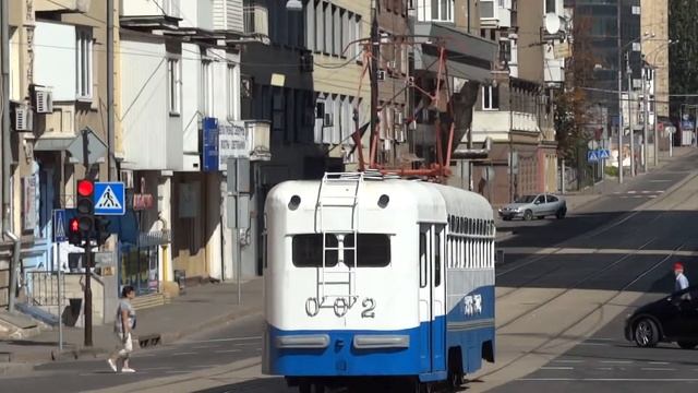 Трамвай - музей МТВ -82 №002 на праздничной поездке смотреть онлайн