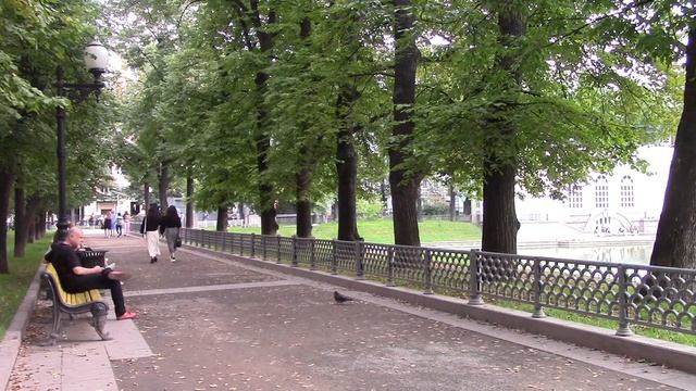 Скамейка на Патриарших и " Воланд" смотреть онлайн