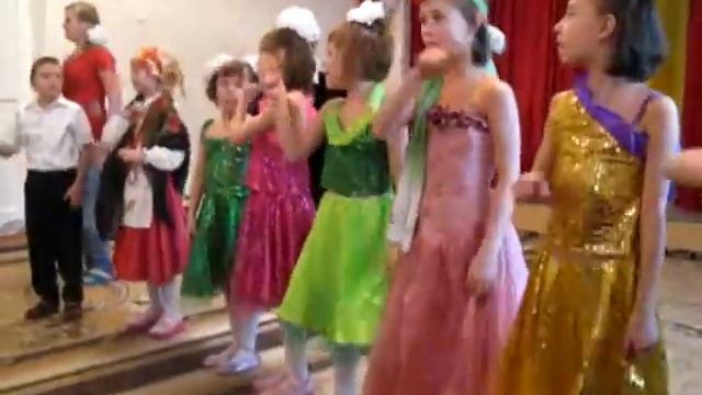 Начали праздновать Масленицу! смотреть онлайн