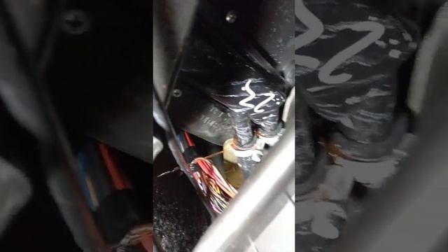 Побежал верхний патрубок печки на Шевроле-Ниве. смотреть онлайн