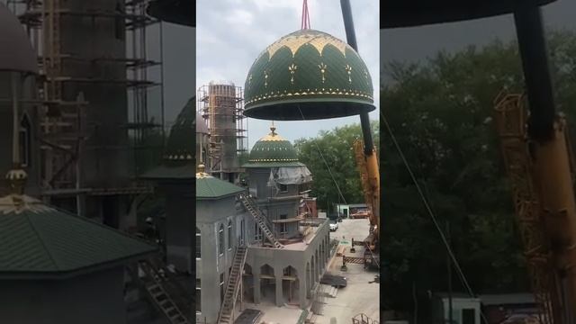 Строительство Краевой Соборной мечети г.Перми (Бульвар Гагарина 74а) моменты поднятия купола мечети смотреть онлайн
