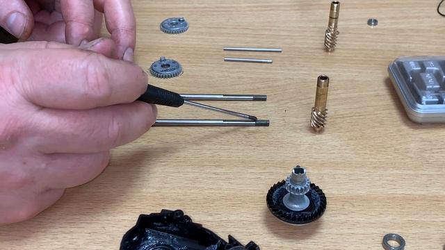 Shimano 21 NASCI в размере 4000 сравнение с катушками предидущего поколения.