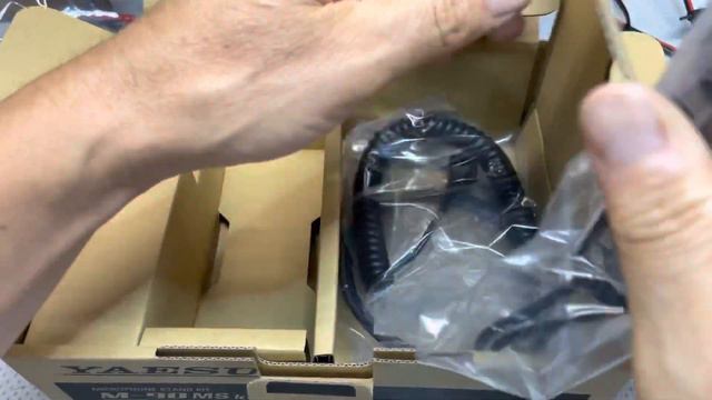 Yaesu M-90 MS kit (unboxing) смотреть онлайн