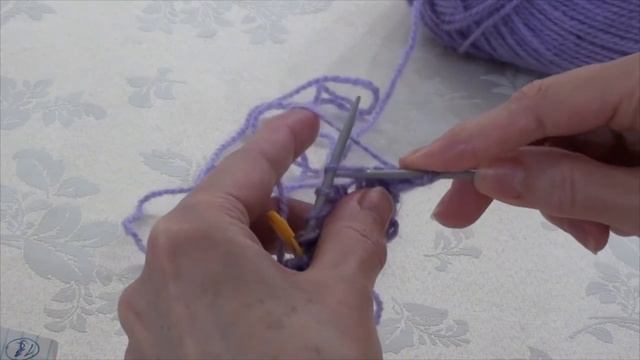 Элегантный снуд с ажурной каймой смотреть онлайн