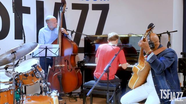 Joel Hierrezuelo "The Mountain" en session TSFJAZZ ! смотреть онлайн