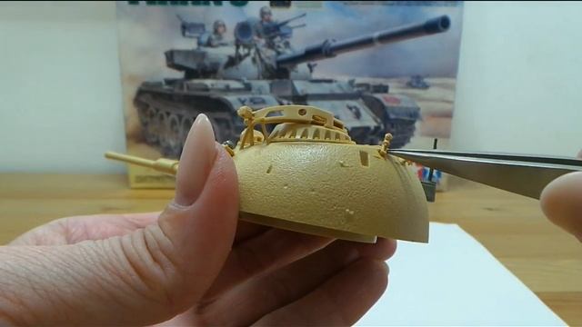 Сборная модель израильского танка Tiran 5.Tamiya.Сборка башни.Часть5.Видео 23. смотреть онлайн