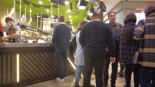 Famous Shopping Mall in North of Tehran, IRAN Today смотреть онлайн