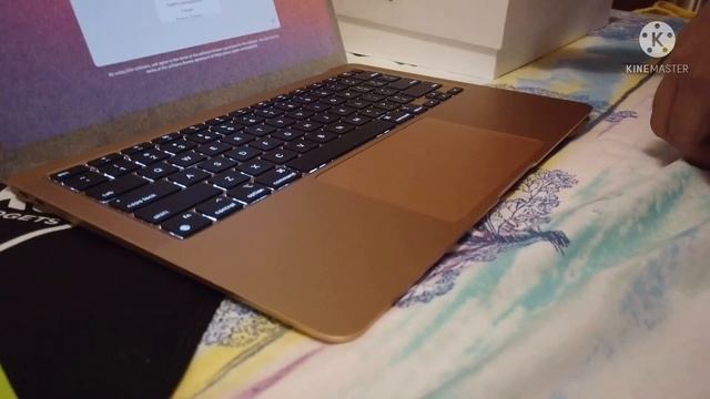 Macbook Air 2020 Gold Unboxing