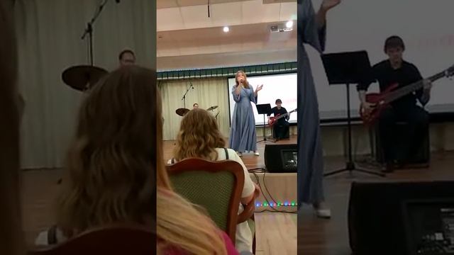 Колосова Полина, 14 лет «Весеннее танго» (муз. и сл. В.Миляев) смотреть онлайн