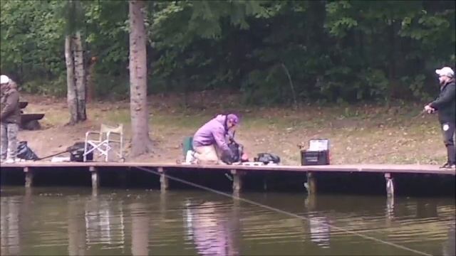 До запуска работает резина, после - железо и резина. Клёвое место, Лосиный остров, спорт-зона. смотреть онлайн