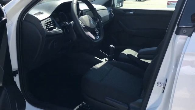 Видеопрезентация автомобиля Поло белый смотреть онлайн