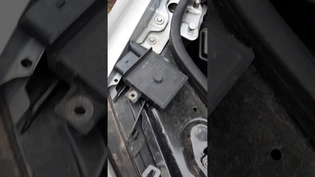 замена реле свечей накала ML 320 w164. Gl 320 смотреть онлайн