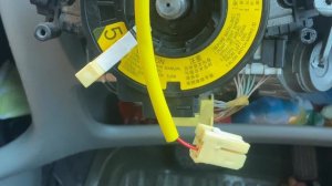 Замена подрулевого шлейфа,тойота витц.