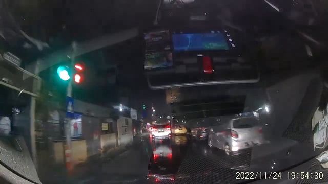 somewhere in the middle of nowhere in east java heading to suramadu - 2022 1124 195302 164 смотреть онлайн