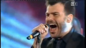 Modà feat Emma Marrone - Arriverà (Sanremo 2011) [18-2-2011]