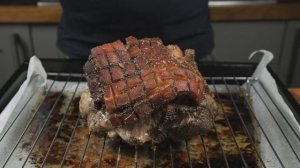 Свиная лопатка, запеченная в духовке