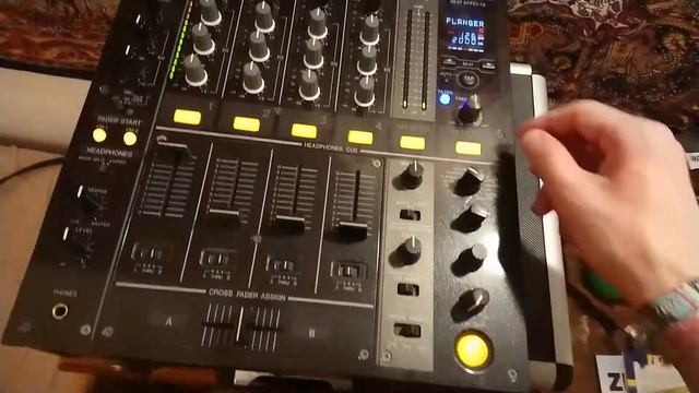 Pioneer DJM-700-K смотреть онлайн