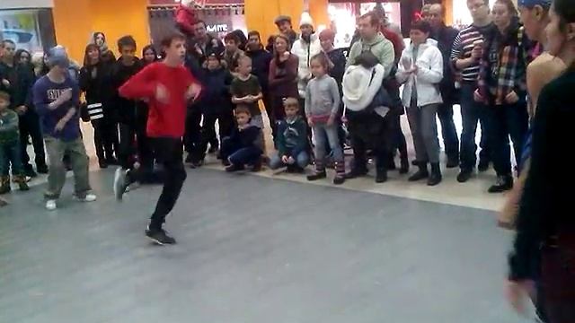 Break bance в мадагаскаре (чебоксары) смотреть онлайн