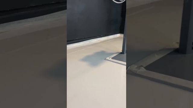 Недорогой Идеальный ровный эпоксидный пол Finlux F-1240 без запаха, глянцевый Покрасит даже Лось! смотреть онлайн