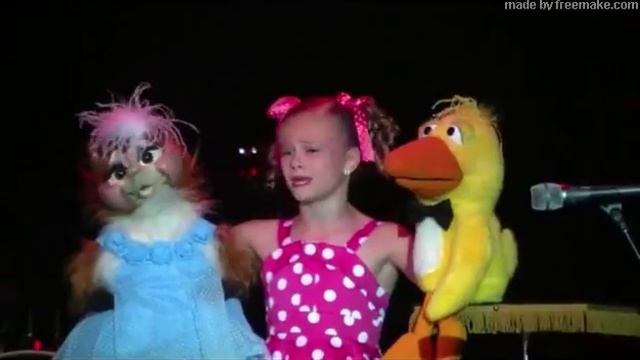 Darci with friends Scarlett 1 смотреть онлайн