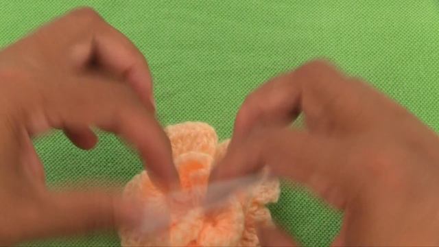 Como hacer flores rosas a Crochet en 3D con hojas y tallos tejido tallermanualperu смотреть онлайн