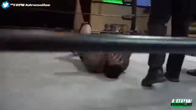 Dark Oracle Sage (@DarkOracleSage) vs. Super Nitro смотреть онлайн