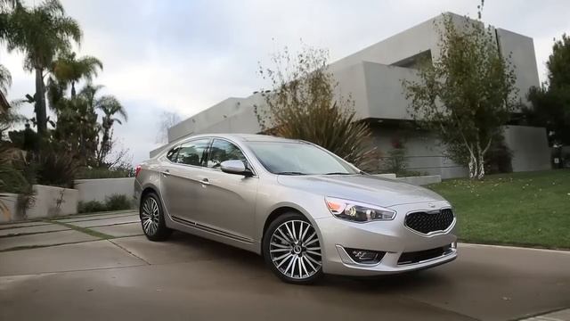 2014 Kia Cadenza Sedan смотреть онлайн