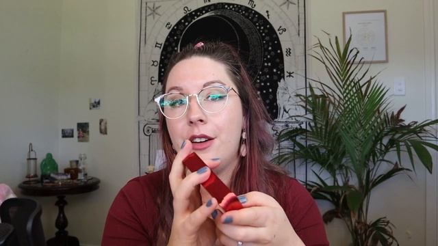 Unboxing the Oracle of the Witch deck смотреть онлайн