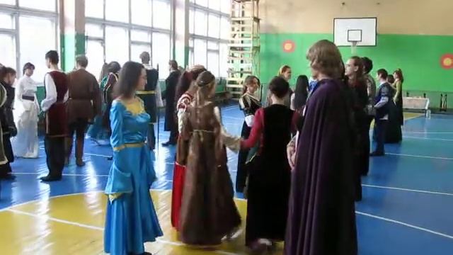 КД Дыра в Стене (Hole in the Wall) смотреть онлайн