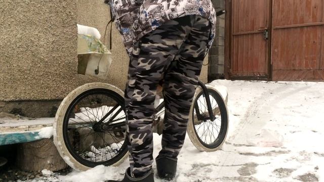 8 Лайфхаков Для Катания Зимой На Bmx.8 life Hacks For Winter Skiing On Bmx смотреть онлайн