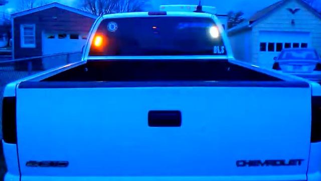 S 10 w/ Feniex Python 800, (2) 200s rear and 400 f смотреть онлайн