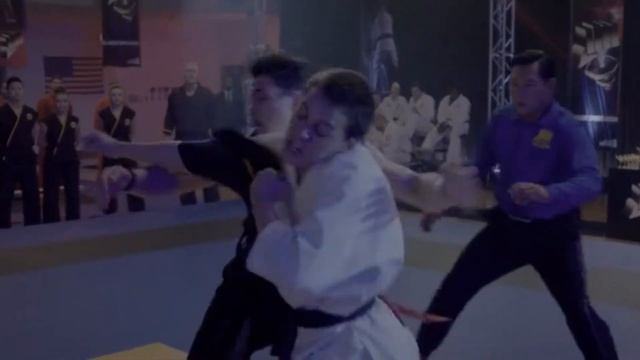 Hawk vs Robby Cobra Kai 4 season (Ястреб против Робби) смотреть онлайн