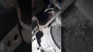 Hyundai Tucson 2006 how to replace starter.