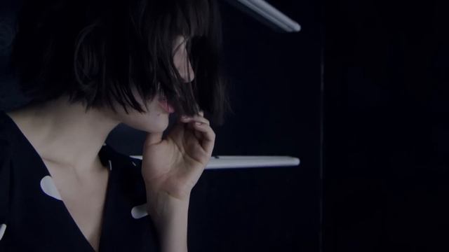 MARUV - Crooked (official Video)