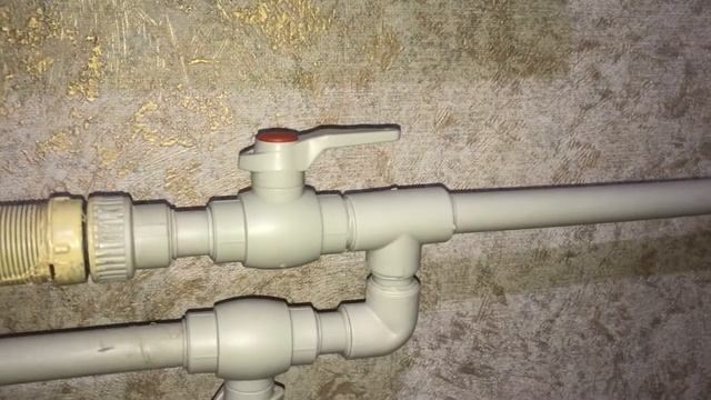 Установка двух шаровых кранов в чугунные батареи смотреть онлайн