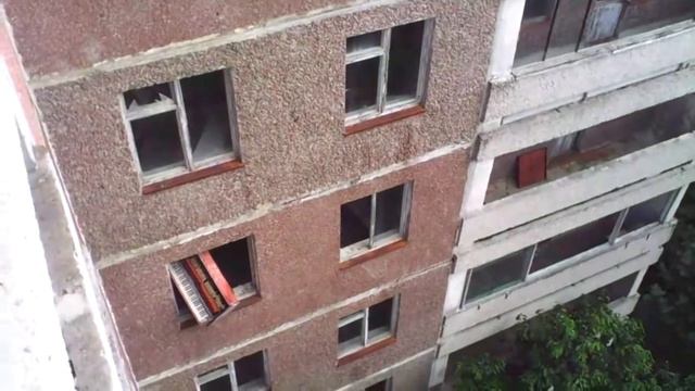Vandals in Pripyat throw out furniture смотреть онлайн