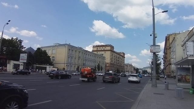 малая Никитская улица,Москаа смотреть онлайн