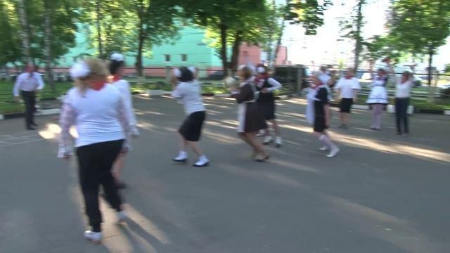 Поздравление от родителей 11В, гимназия №1, Балашиха смотреть онлайн